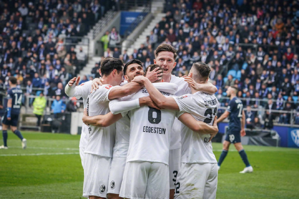 皇冠体育-包含重磅！集结日西汉姆备战德国杯尤文图斯清晨豪取连胜，穆雷在FPX比赛中大比分领先的词条